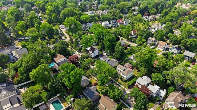 14 Gray Street, Montclair, NJ 07042