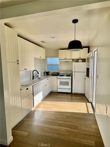 3202 Minneapolis, Los Angeles, CA 90039