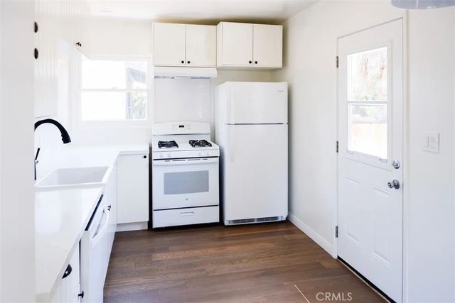 3202 Minneapolis, Los Angeles, CA 90039
