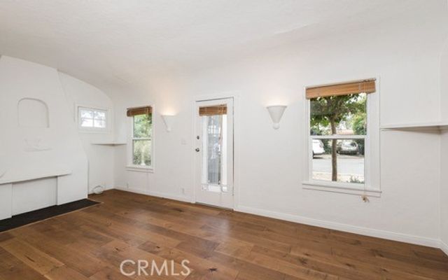 3202 Minneapolis, Los Angeles, CA 90039