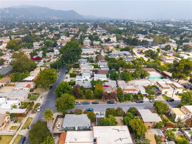 3202 Minneapolis, Los Angeles, CA 90039