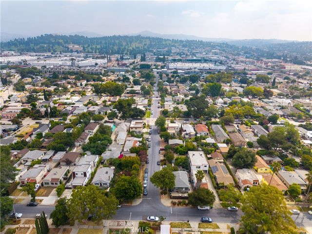 3202 Minneapolis, Los Angeles, CA 90039