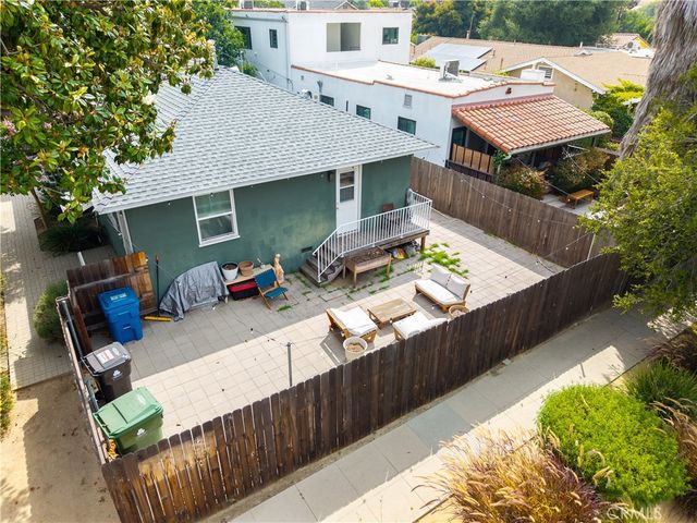 3202 Minneapolis, Los Angeles, CA 90039