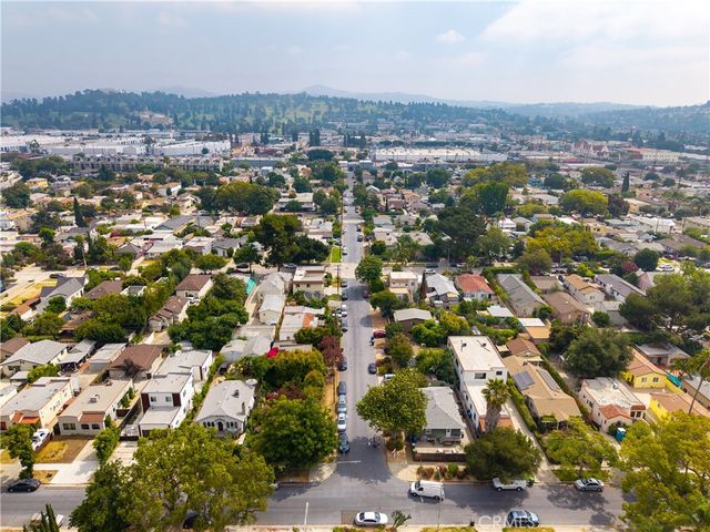 3202 Minneapolis, Los Angeles, CA 90039