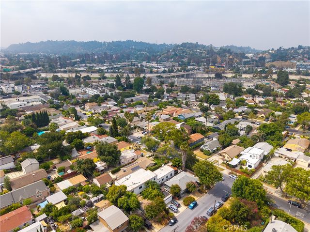 3202 Minneapolis, Los Angeles, CA 90039
