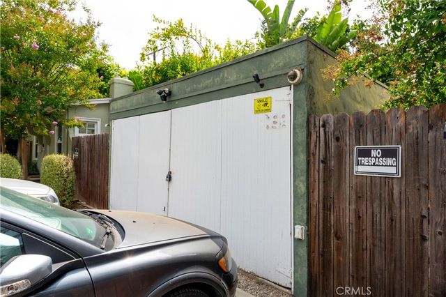 3202 Minneapolis, Los Angeles, CA 90039