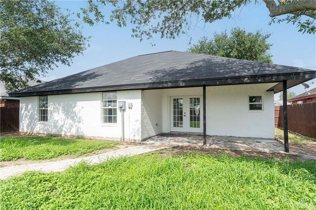 3107 N Edison Avenue, Edinburg, TX 78541