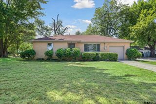252 E Main, Van, TX 75790