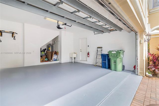 1611 Passion Vine Cir 12-2, Weston, FL 33326
