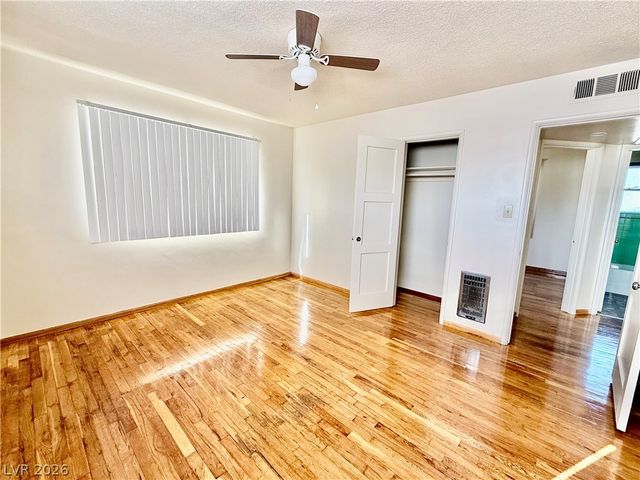 1133 Darmak Drive, Las Vegas, NV 89102
