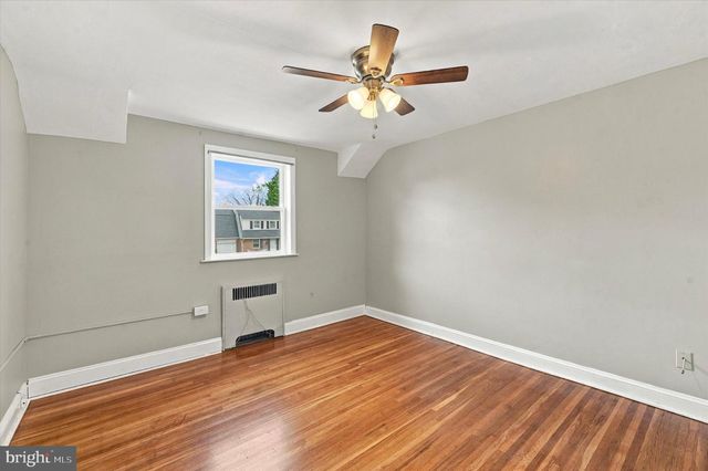428 WALNUT AVE, Aldan, PA 19018
