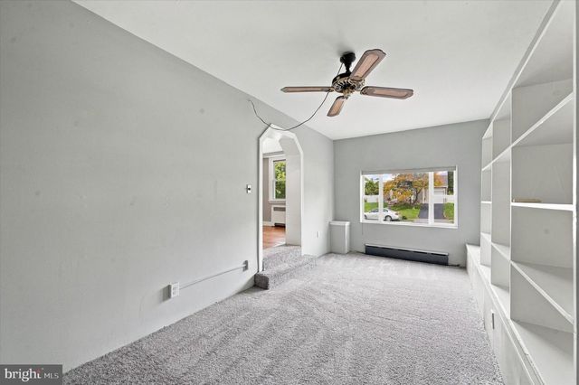428 WALNUT AVE, Aldan, PA 19018