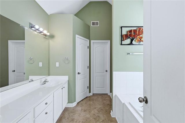 755 Willowwind Drive, Loganville, GA 30052