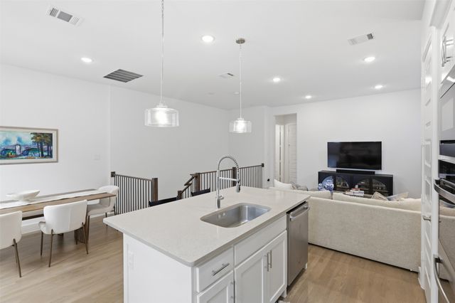 8116 Radnor Road, Dallas, TX 75231