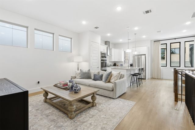 8116 Radnor Road, Dallas, TX 75231