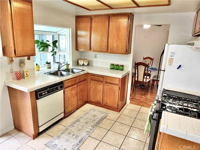 15121 Rancho Clemente, Paramount, CA 90723