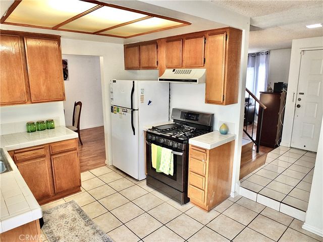 15121 Rancho Clemente, Paramount, CA 90723