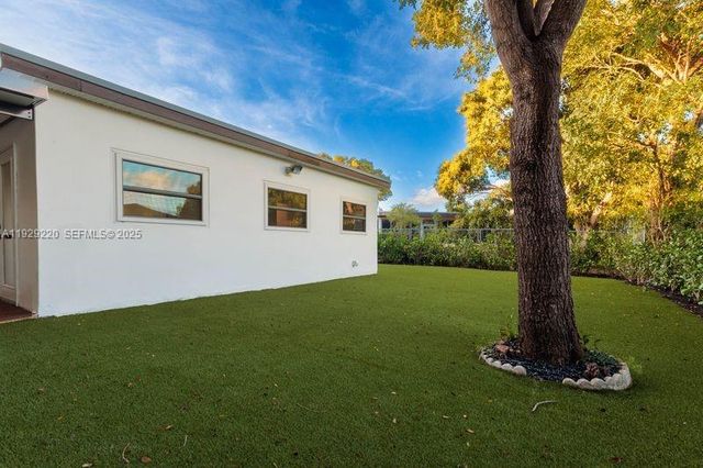 256 NW 78th Ter, Margate, FL 33063