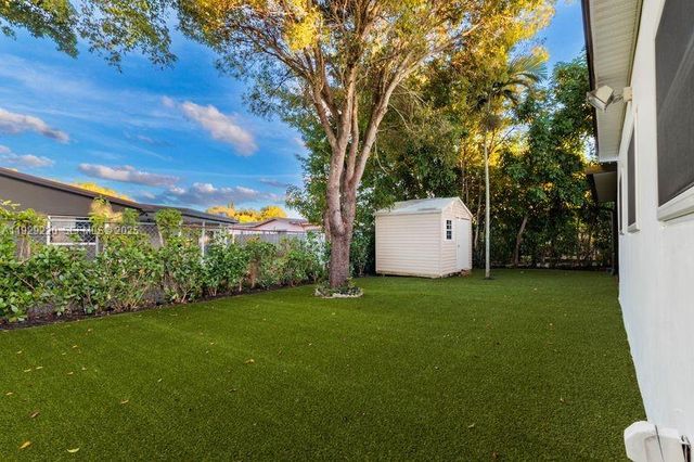 256 NW 78th Ter, Margate, FL 33063