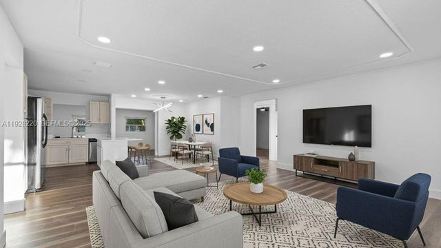 256 NW 78th Ter, Margate, FL 33063