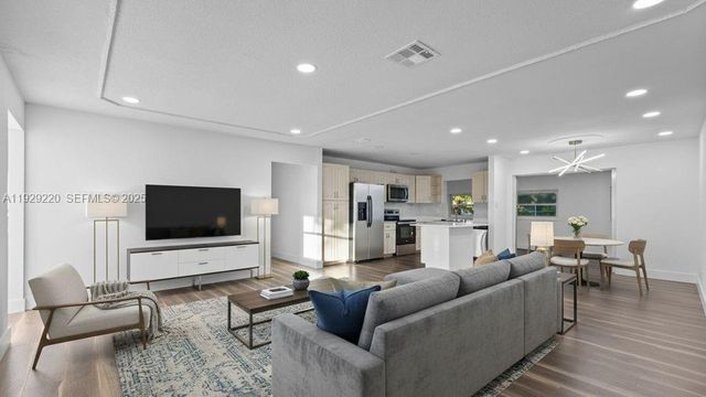 256 NW 78th Ter, Margate, FL 33063