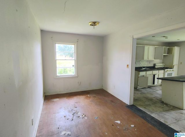 5 21ST COURT NW, Center Point, AL 35215