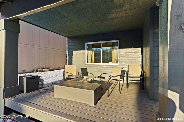 1125 W Josselin Lane, Palmer, AK 99645