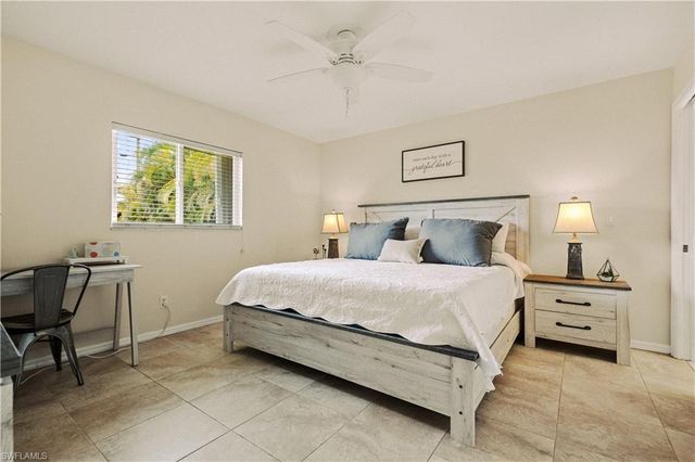 408 SE 23rd TER, Cape Coral, FL 33990