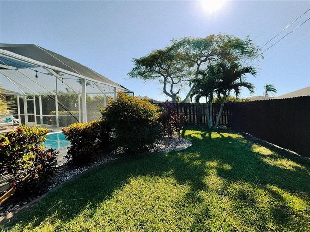 408 SE 23rd TER, Cape Coral, FL 33990