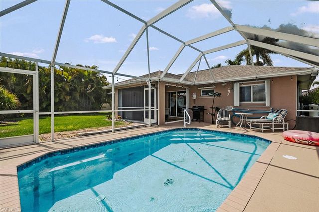 408 SE 23rd TER, Cape Coral, FL 33990