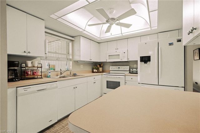 408 SE 23rd TER, Cape Coral, FL 33990