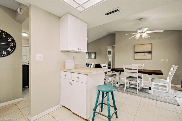 408 SE 23rd TER, Cape Coral, FL 33990