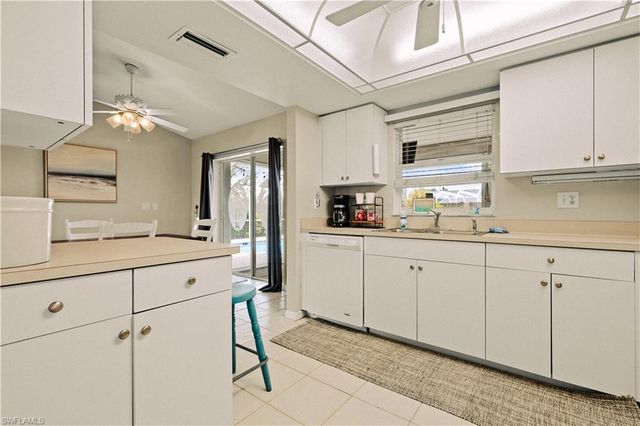 408 SE 23rd TER, Cape Coral, FL 33990