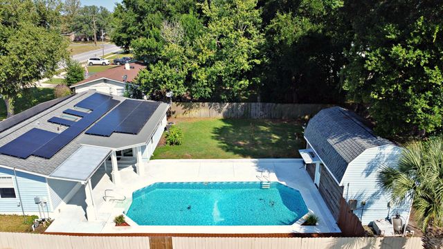 25 NW Memorial Parkway, Fort Walton Beach, FL 32548