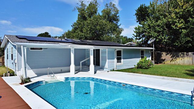 25 NW Memorial Parkway, Fort Walton Beach, FL 32548