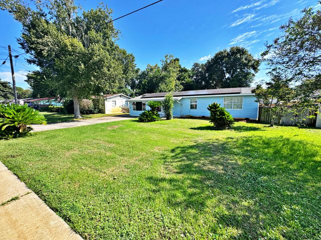 25 NW Memorial Parkway, Fort Walton Beach, FL 32548