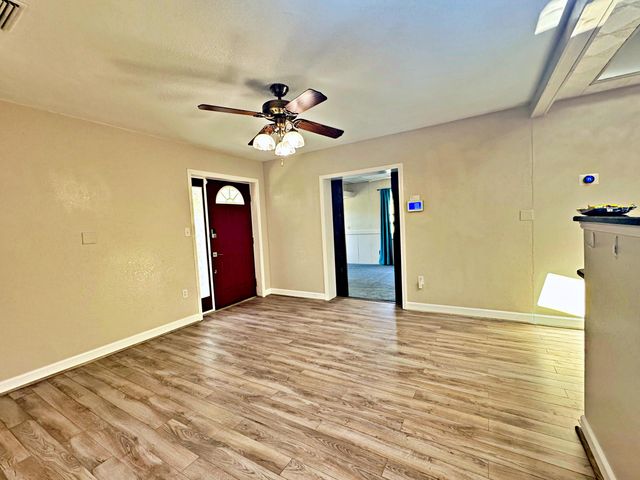 25 NW Memorial Parkway, Fort Walton Beach, FL 32548