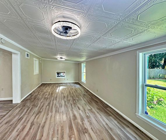 25 NW Memorial Parkway, Fort Walton Beach, FL 32548