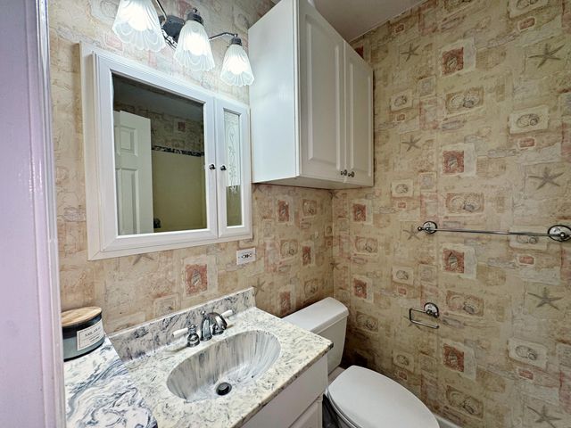 25 NW Memorial Parkway, Fort Walton Beach, FL 32548