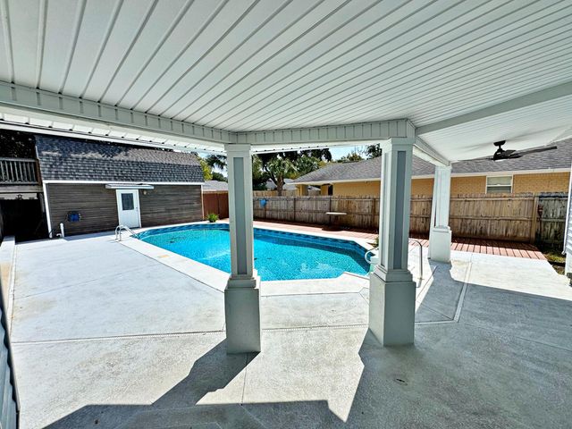 25 NW Memorial Parkway, Fort Walton Beach, FL 32548