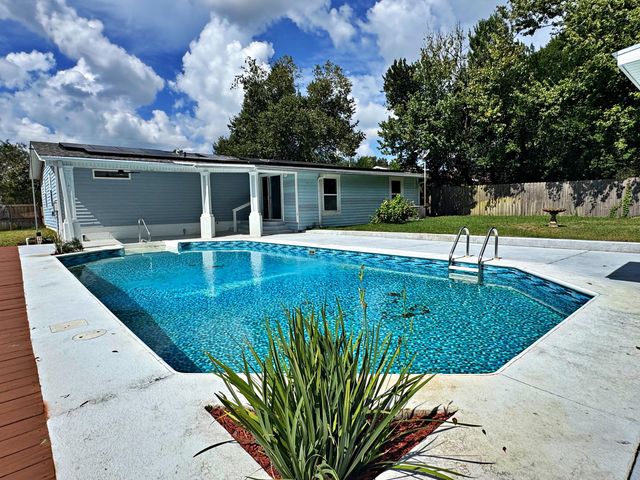 25 NW Memorial Parkway, Fort Walton Beach, FL 32548