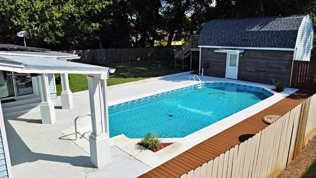 25 NW Memorial Parkway, Fort Walton Beach, FL 32548