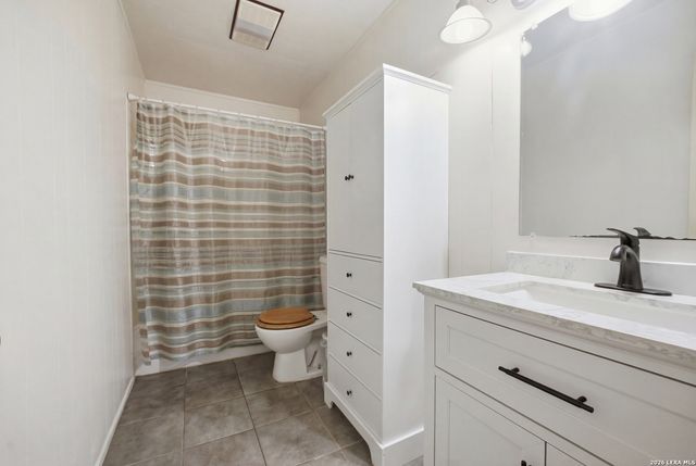 5018 Las Campanas, San Antonio, TX 78233