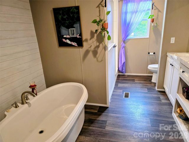 30 Evergreen Road, Burnsville, NC 28714