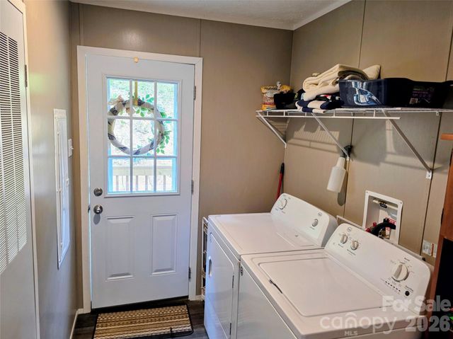 30 Evergreen Road, Burnsville, NC 28714