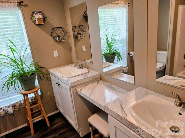 30 Evergreen Road, Burnsville, NC 28714