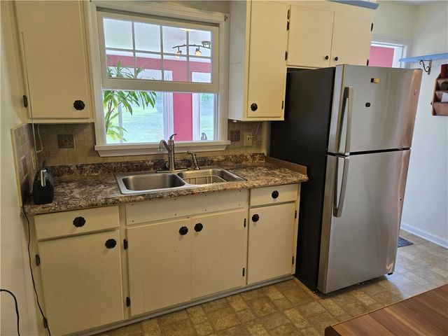 110 High Street, Avon, NY 14414