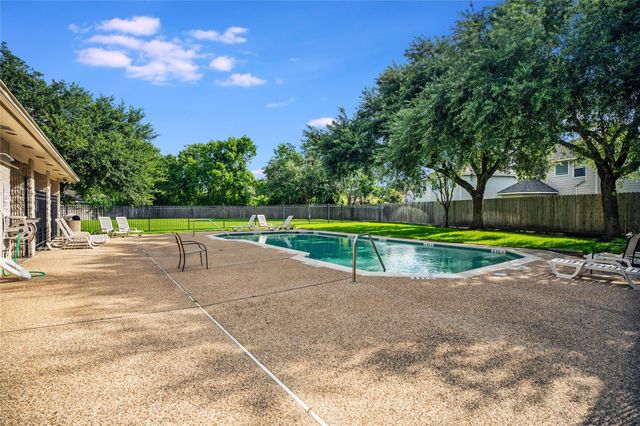1410 Poplar Lane, Seabrook, TX 77586