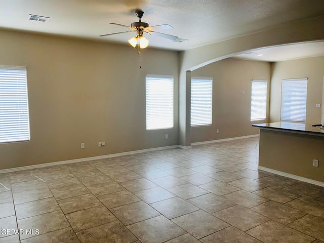 3837 LOMA CRISTOBAL, El Paso, TX 79938