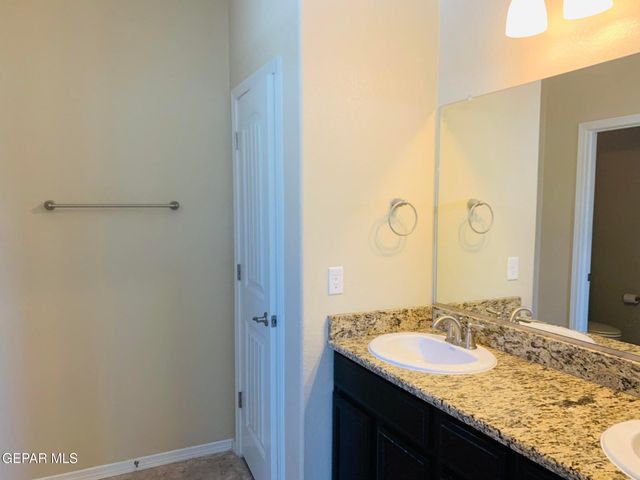 3837 LOMA CRISTOBAL, El Paso, TX 79938